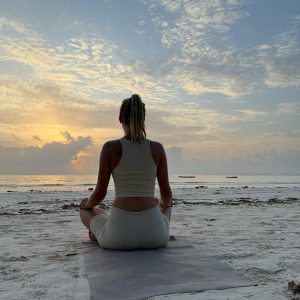 Monday Morning Flow 6am-7.15am